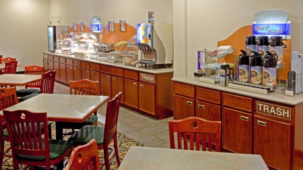 Quality Inn Horseheads Image 23